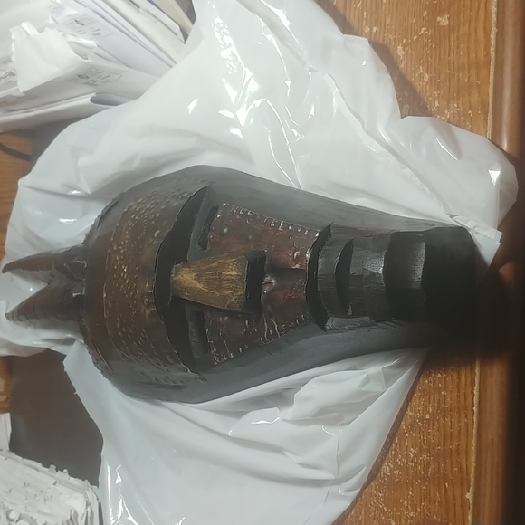 Wood and tin wall mask. - Picture 1 of 5
